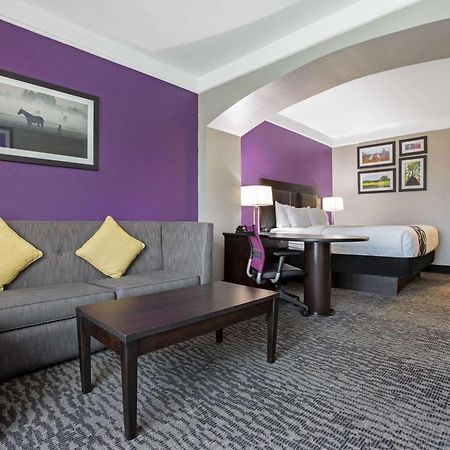 Hotel La Quinta By Wyndham Pearland Habitación foto