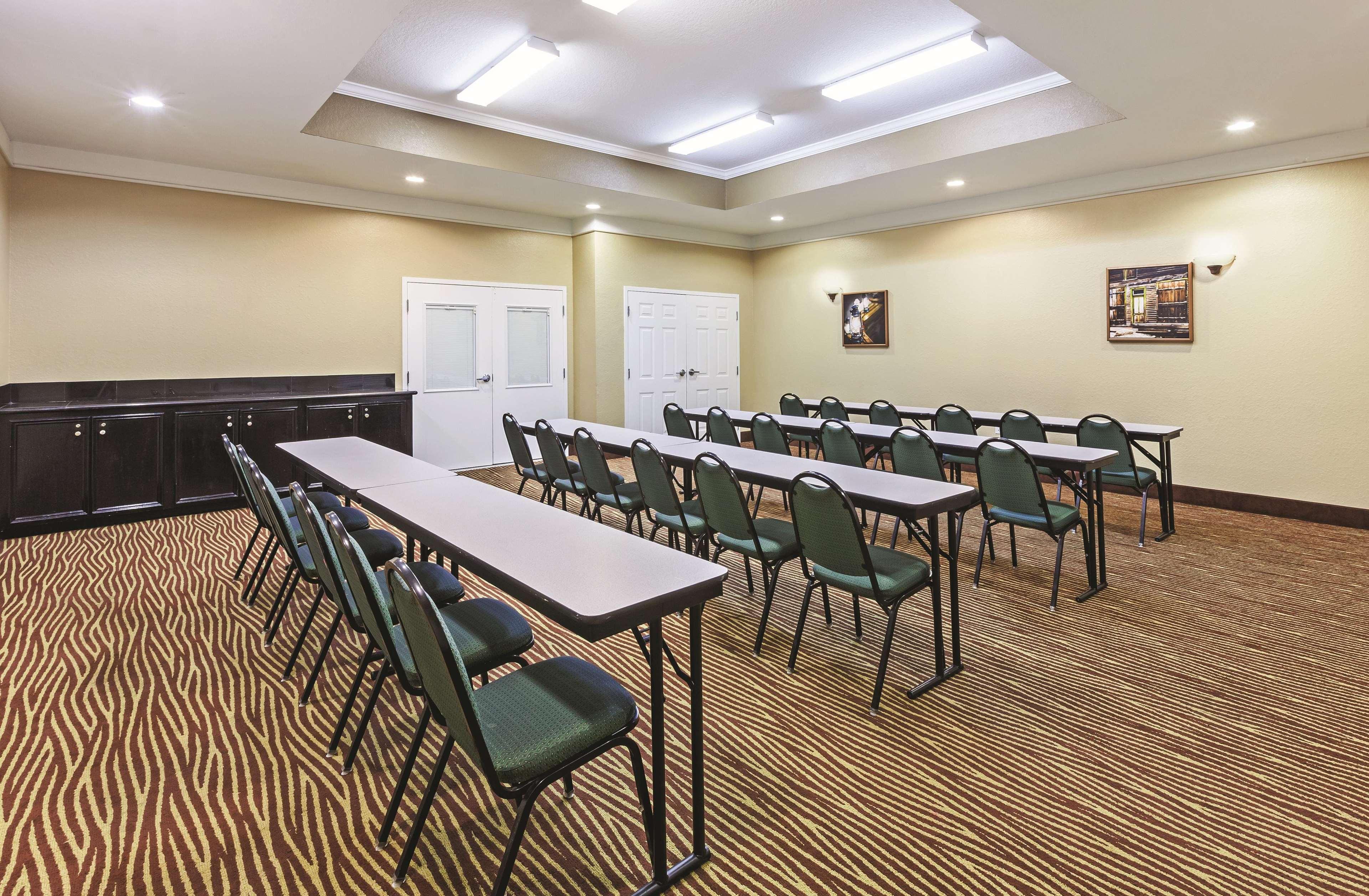 Hotel La Quinta By Wyndham Pearland Exterior foto