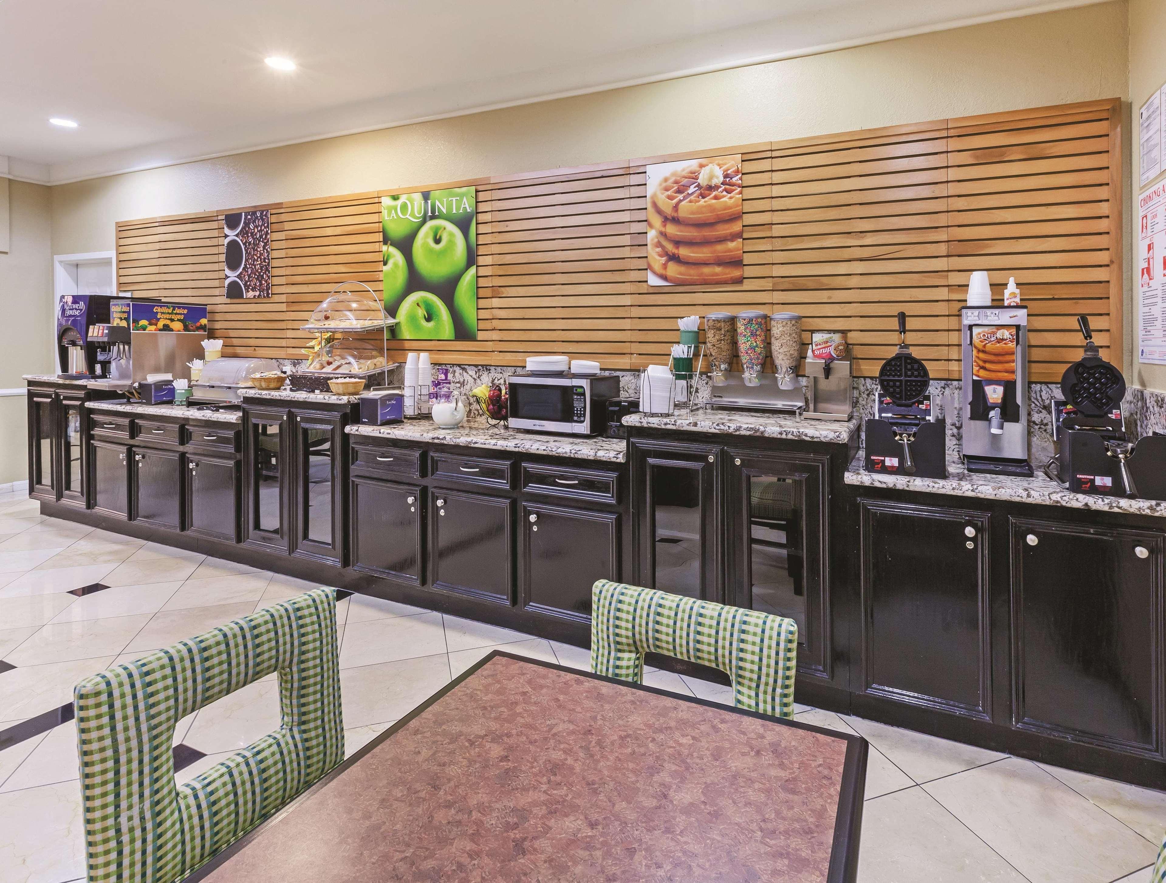 Hotel La Quinta By Wyndham Pearland Exterior foto