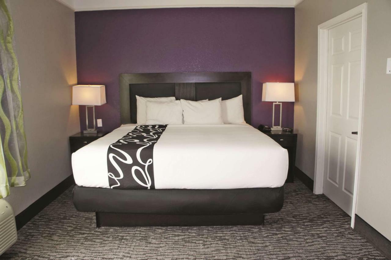 Hotel La Quinta By Wyndham Pearland Exterior foto